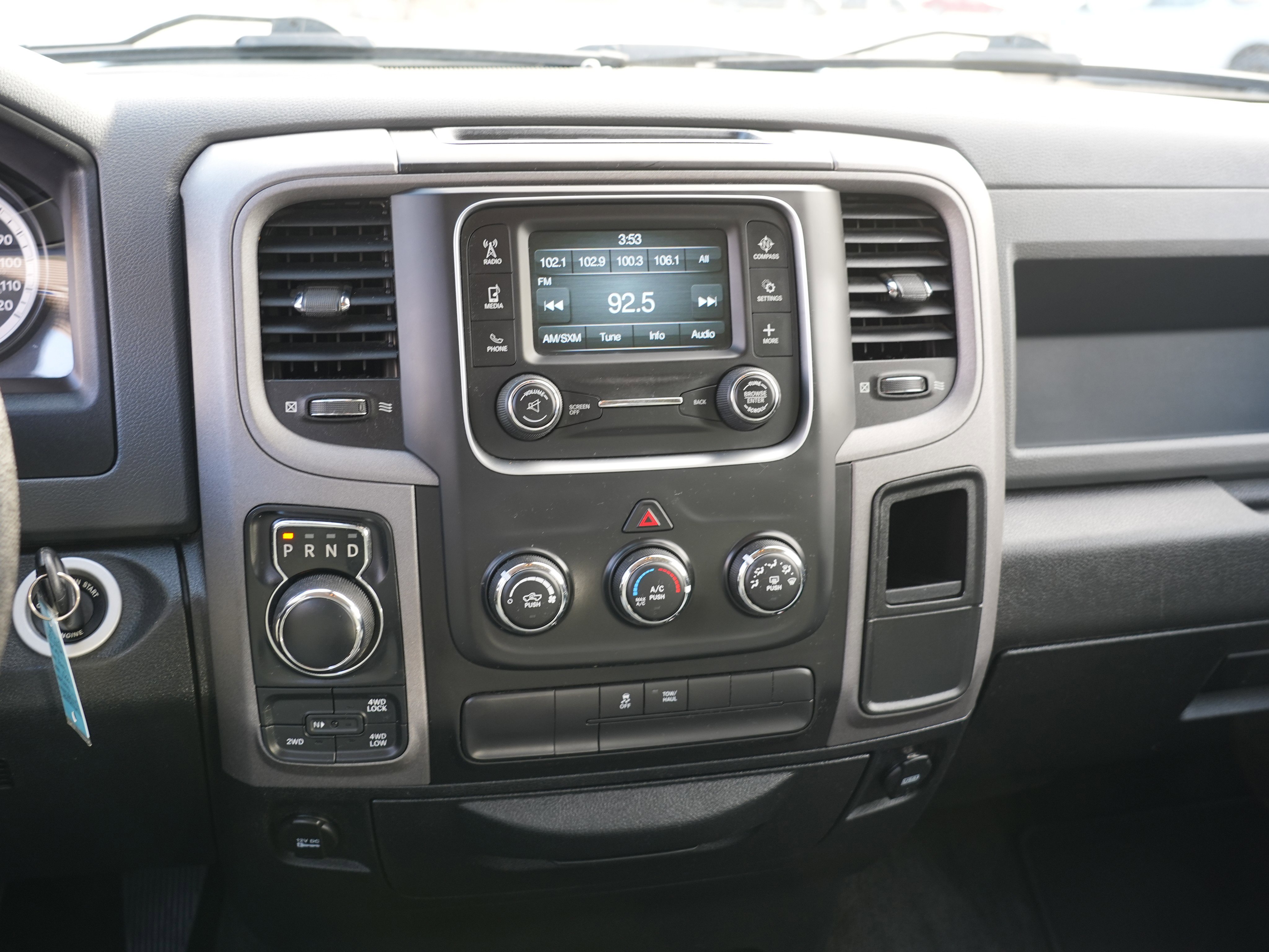 Used 2017 RAM 1500 Express image 24