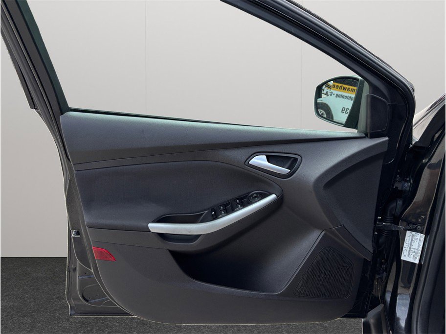 Used 2013 Ford Focus SE image 16