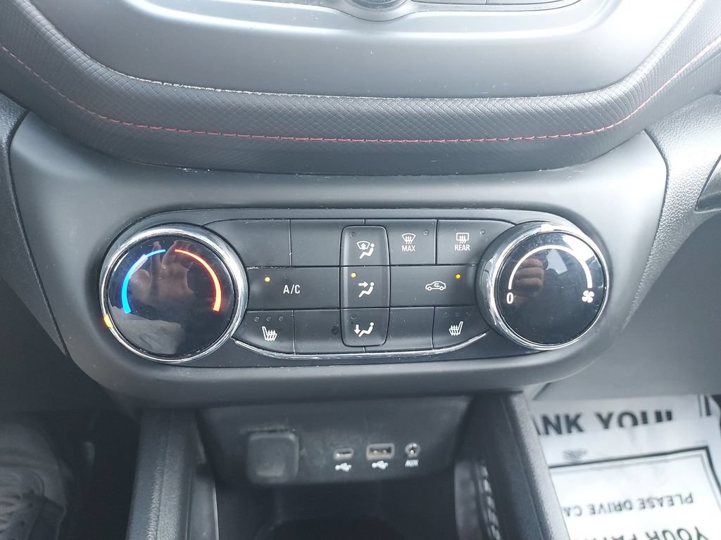 Used 2022 Chevrolet TrailBlazer RS AWD/4WD image 24
