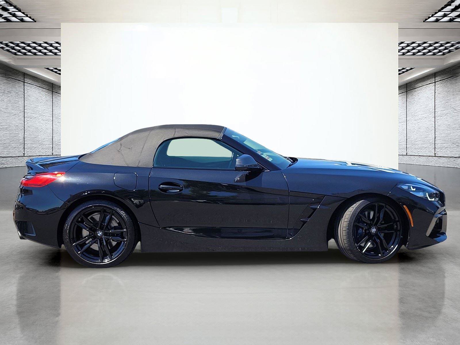 Used 2020 BMW Z4 M40i w/ Premium Package RWD image 6