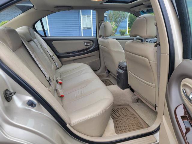 Used 2000 Nissan Maxima GXE image 17
