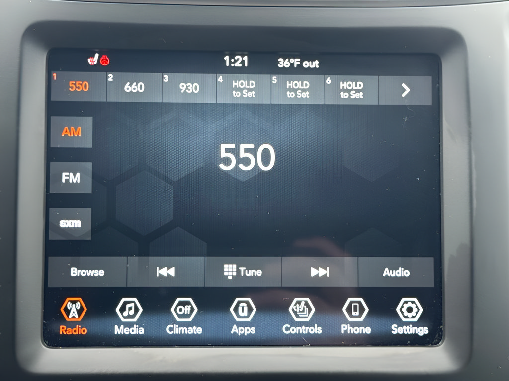 Used 2022 Jeep Cherokee Latitude Lux AWD/4WD image 17