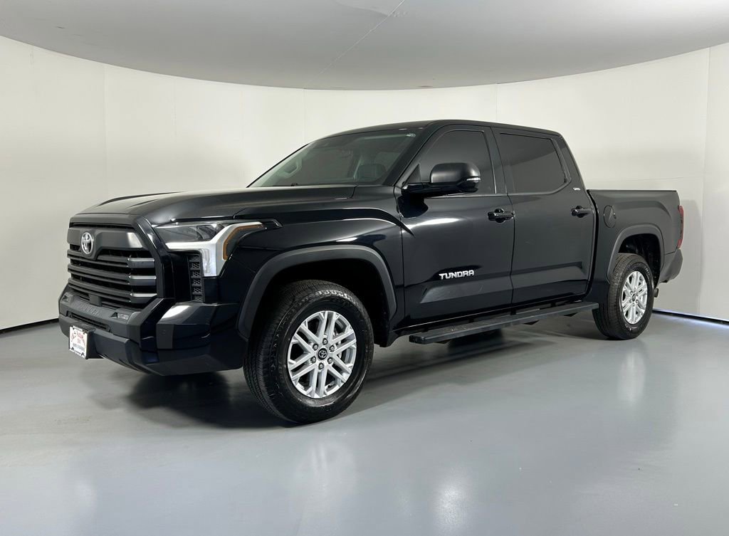 Used 2023 Toyota Tundra SR5 w/ SR5 Premium Package AWD/4WD image 3