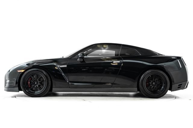 Used 2012 Nissan GT-R Black Edition AWD/4WD image 9
