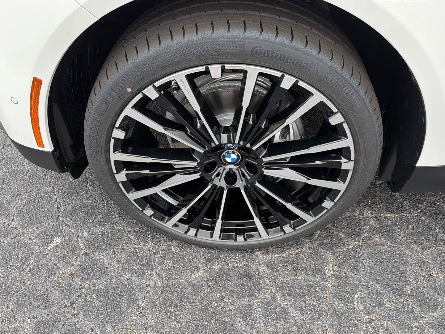 New 2027 BMW X5 xDrive50e AWD/4WD image 36