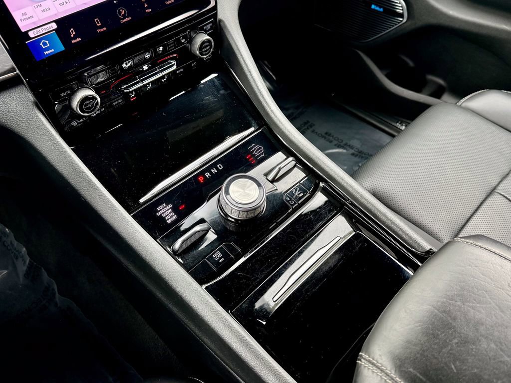 Used 2023 Jeep Grand Cherokee Overland w/ Luxury Tech Group IV image 22