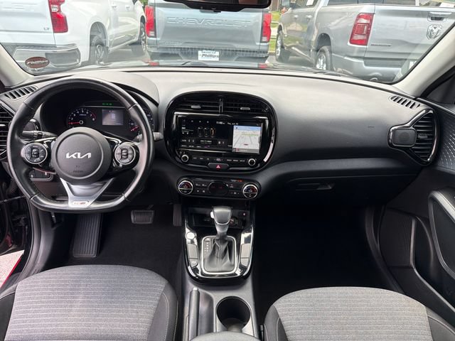 Used 2022 Kia Soul GT-Line FWD image 13