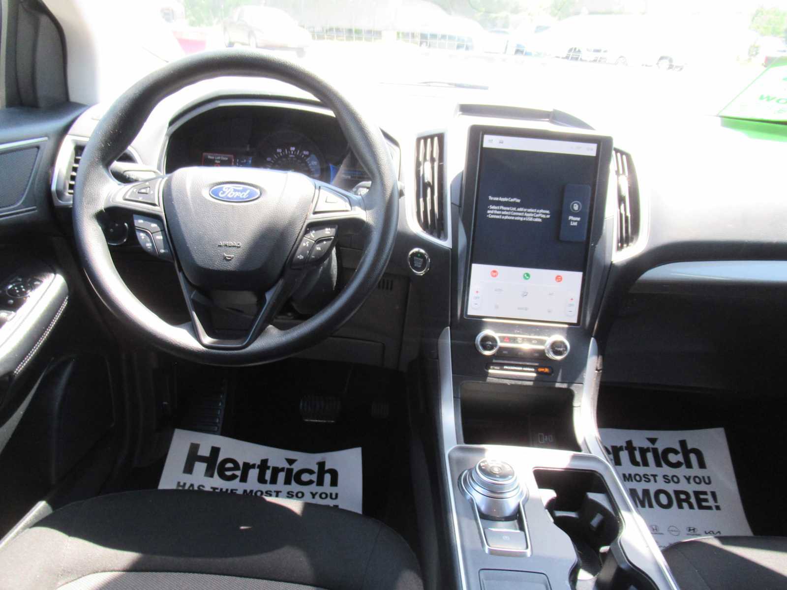 Used 2022 Ford Edge SE w/ Black Appearance Package AWD/4WD image 17