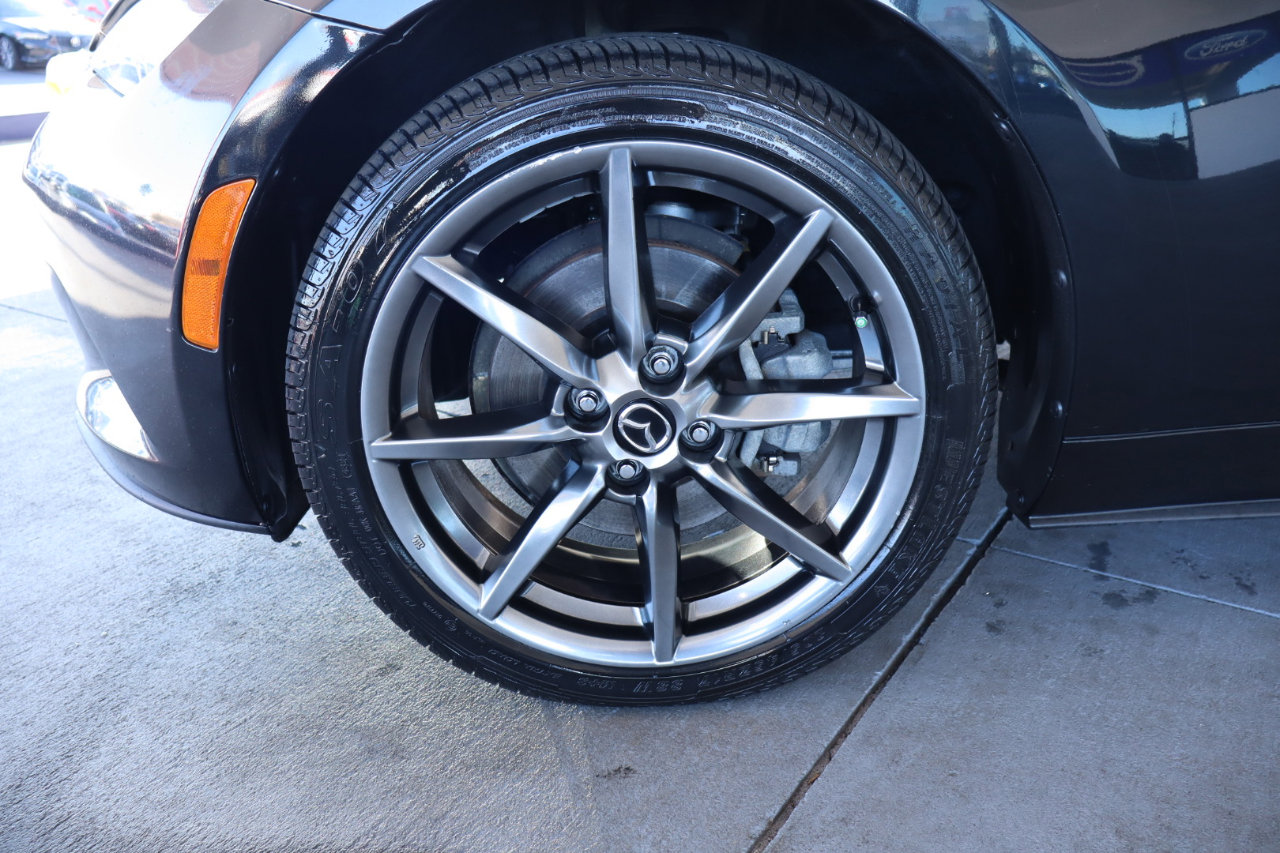 Used 2017 MAZDA MX-5 Miata RF Grand Touring image 41