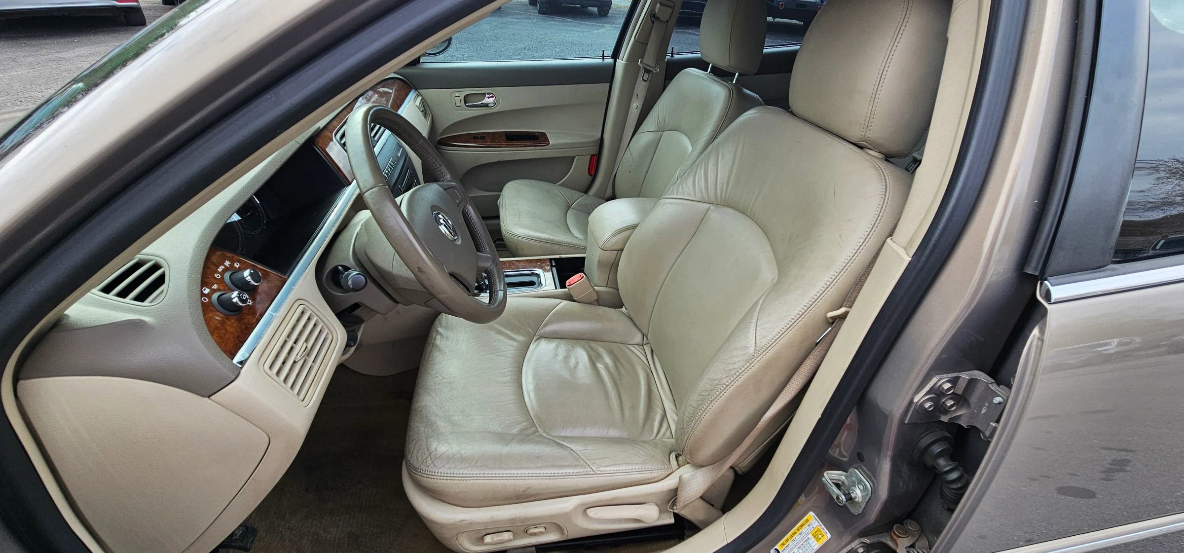 Used 2006 Buick LaCrosse CXL w/ Driver Confidence Package image 13