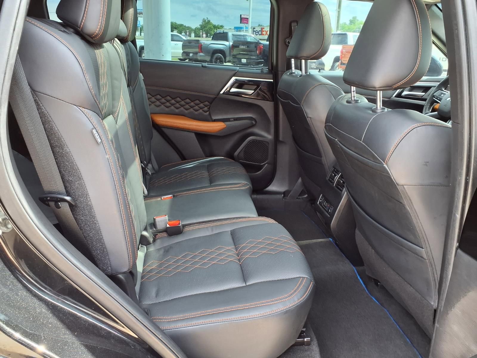 Used 2023 Mitsubishi Outlander SEL 40th Anniversary AWD/4WD image 21