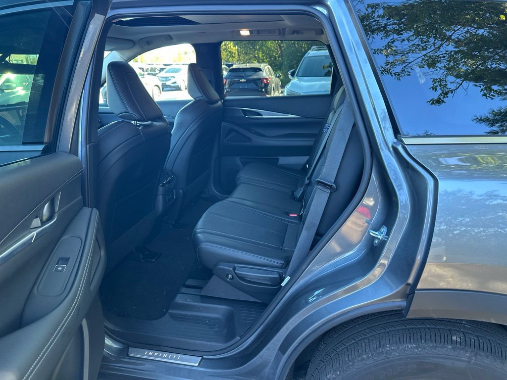Certified 2026 INFINITI QX60 Pure w/ Cargo Package AWD/4WD image 27
