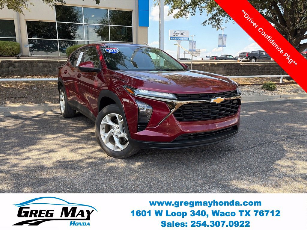 Used 2025 Chevrolet Trax LS w/ LS Convenience Package