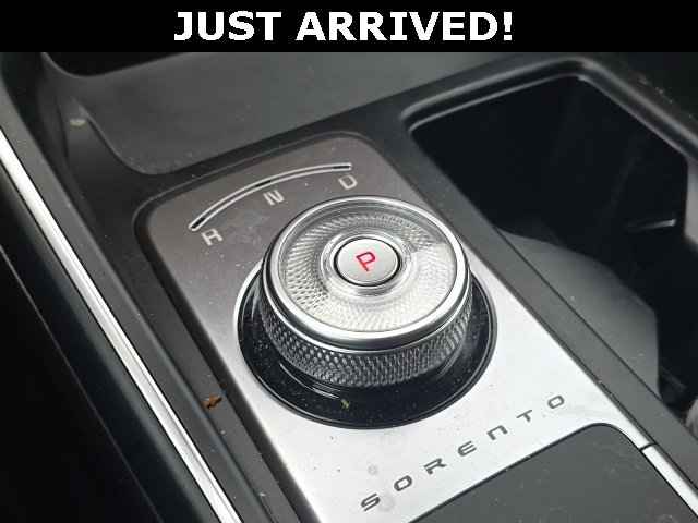 Used 2025 Kia Sorento EX image 17