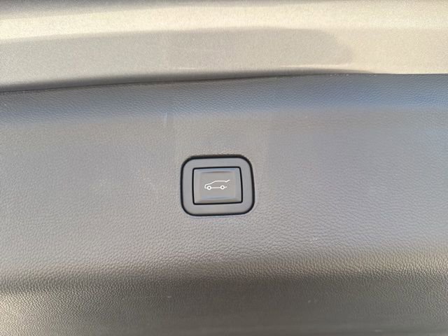 Used 2024 Buick Enclave Essence w/ Sport Touring Edition image 43