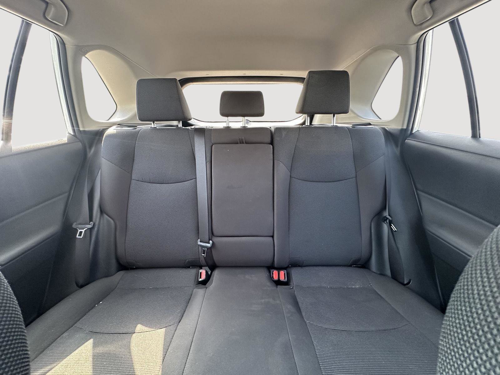 Used 2023 Toyota RAV4 LE FWD image 13