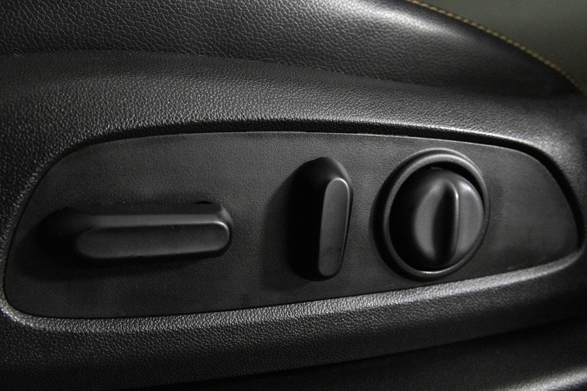 Used 2020 GMC Terrain SLT image 20