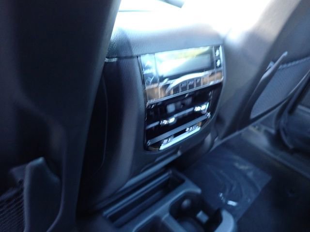 New 2025 Jeep Grand Cherokee L Altitude image 15