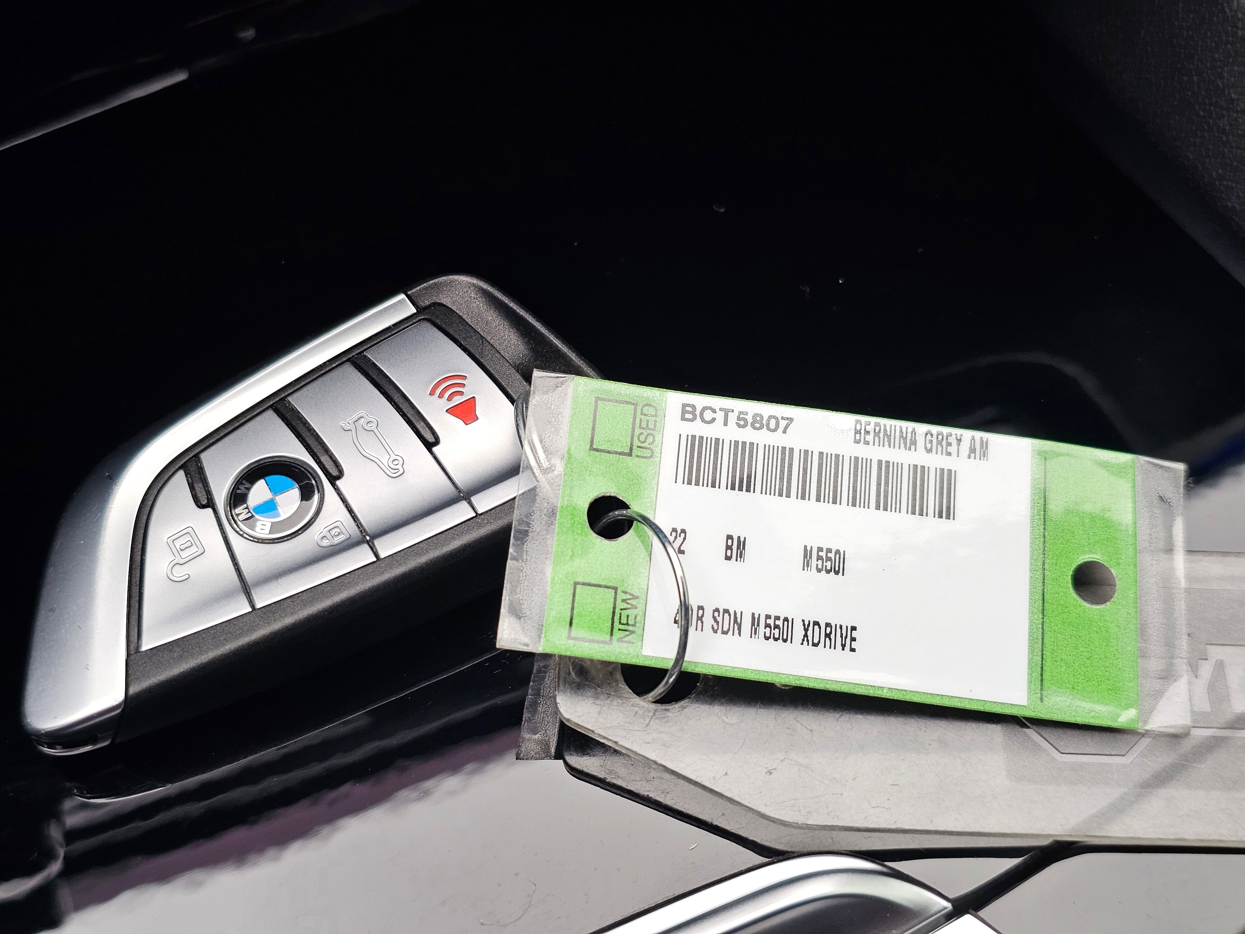 Certified 2022 BMW M550i xDrive w/ Executive Package image 32