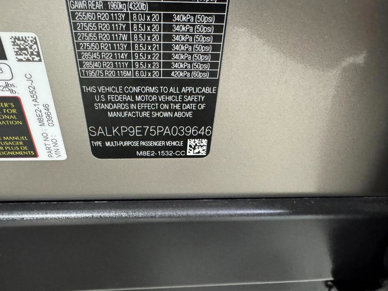 Used 2023 Land Rover Range Rover SE image 35