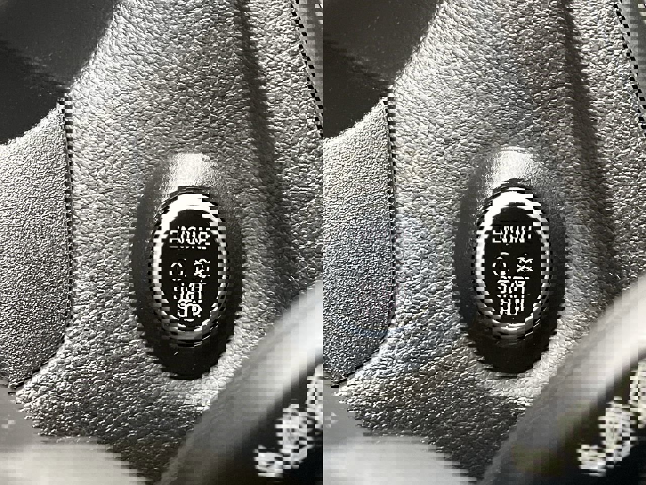 Used 2017 Ford Focus Titanium w/ Titanium Technology Package image 21