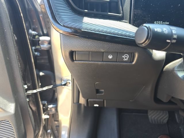 Certified 2026 Nissan Kicks SR FWD image 13
