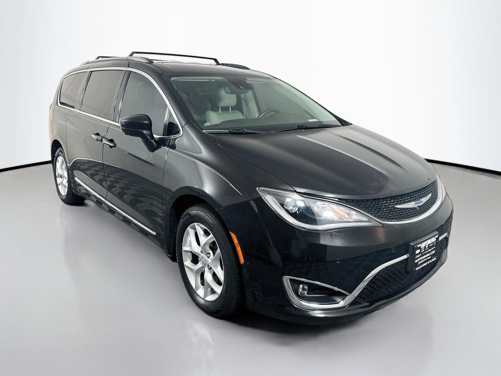Used 2020 Chrysler Pacifica Touring-L Plus w/ Tire & Wheel Group