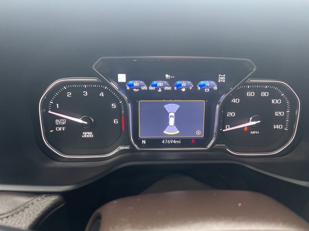 Used 2021 GMC Yukon Denali w/ Denali Premium Package image 24