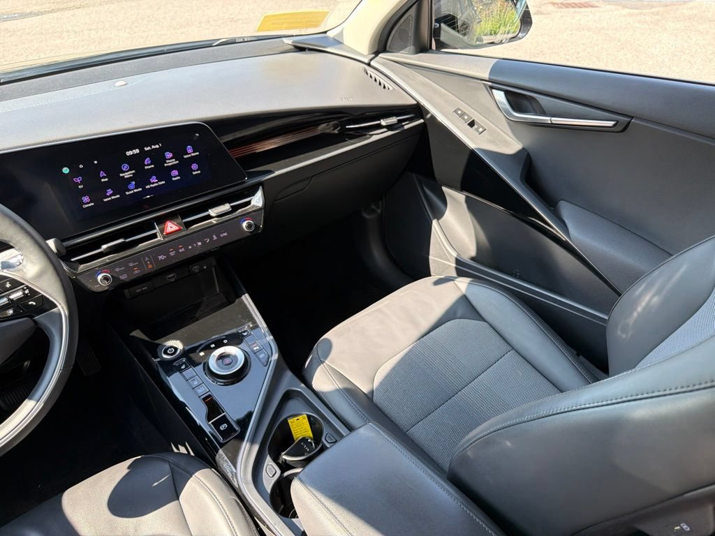 Certified 2023 Kia Niro Wind w/ Wind Preserve Package FWD image 23