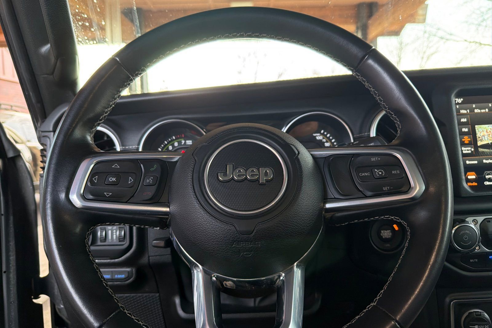 Used 2022 Jeep Wrangler Unlimited Sahara image 24