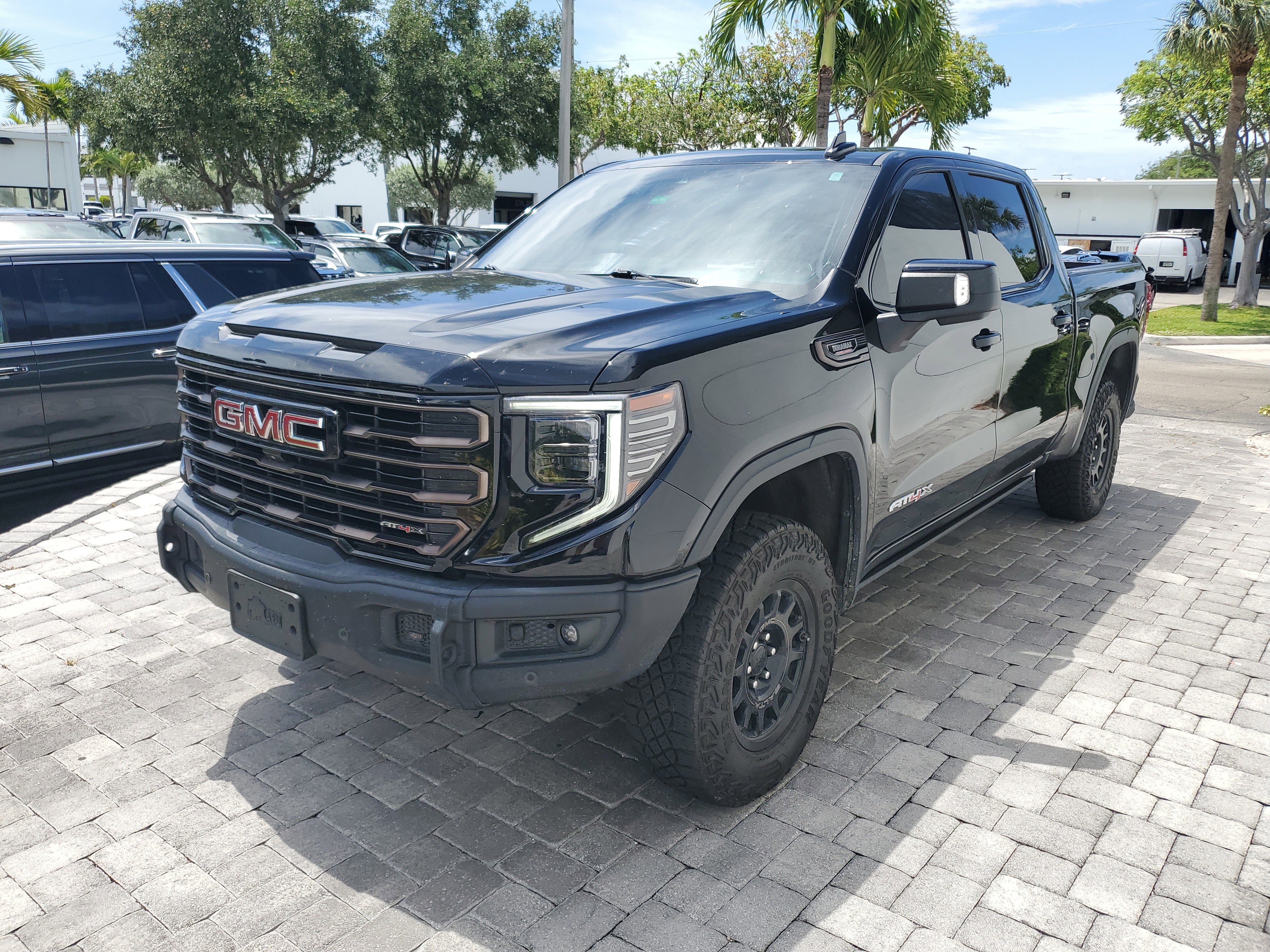 Used 2024 GMC Sierra 1500 AT4X w/ AT4X AEV Edition AWD/4WD image 3