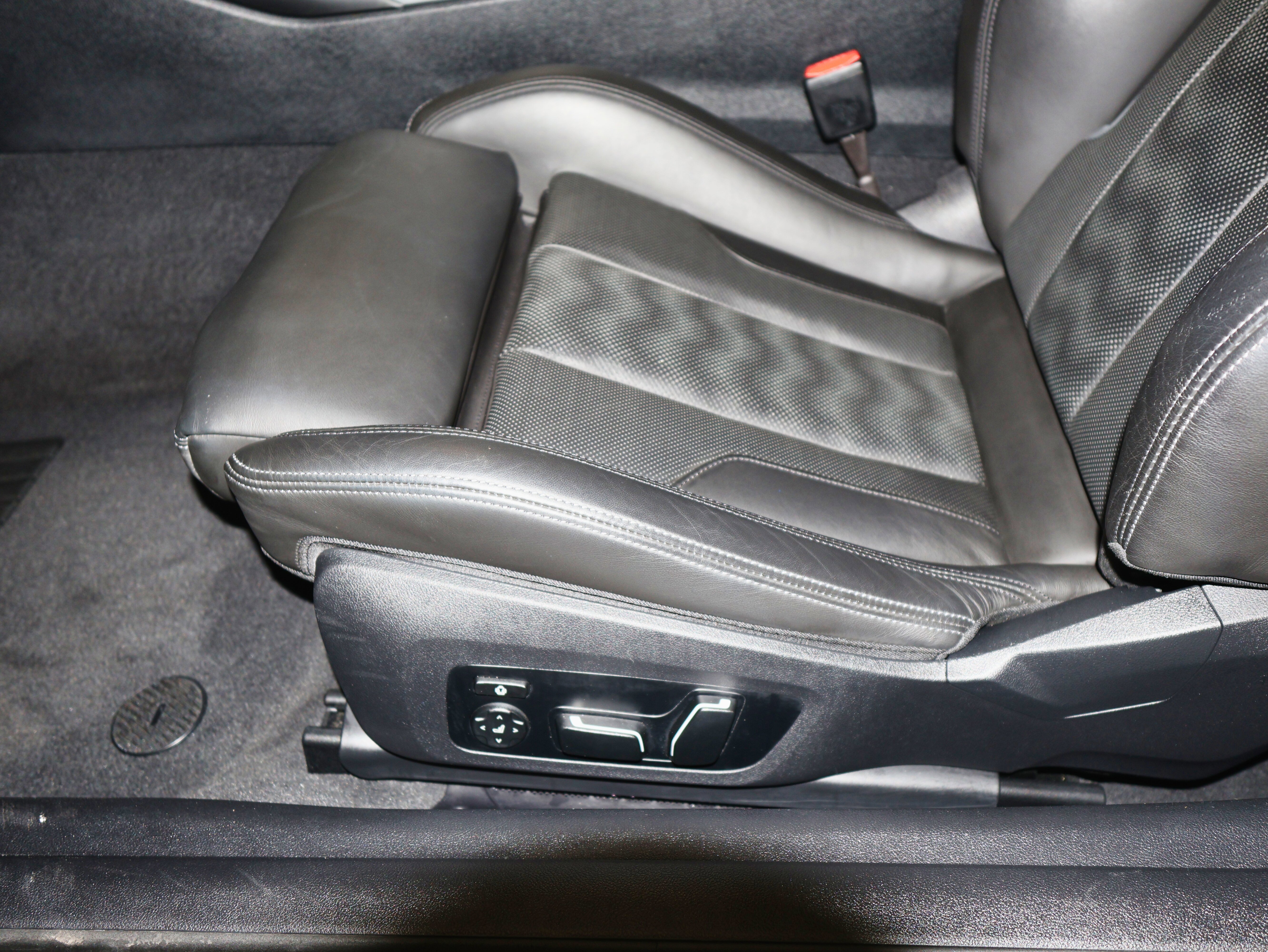 Used 2024 BMW M4 xDrive Competition w/ Executive Package image 27