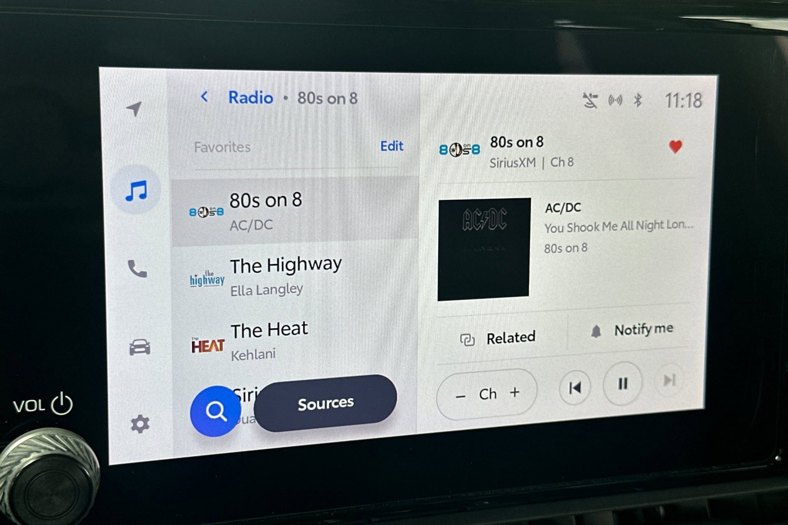 Used 2023 Toyota RAV4 XLE Premium AWD/4WD image 23