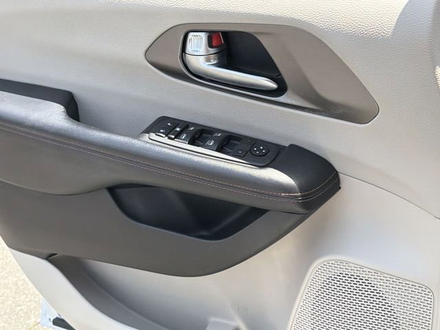 Used 2020 Chrysler Pacifica Touring w/ Advanced Safetytec Group FWD image 33