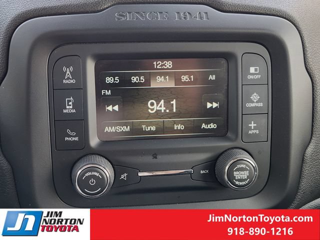 Used 2016 Jeep Renegade Trailhawk AWD/4WD image 19