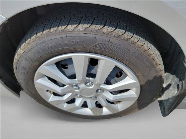 Used 2026 Toyota Corolla SE FWD image 9