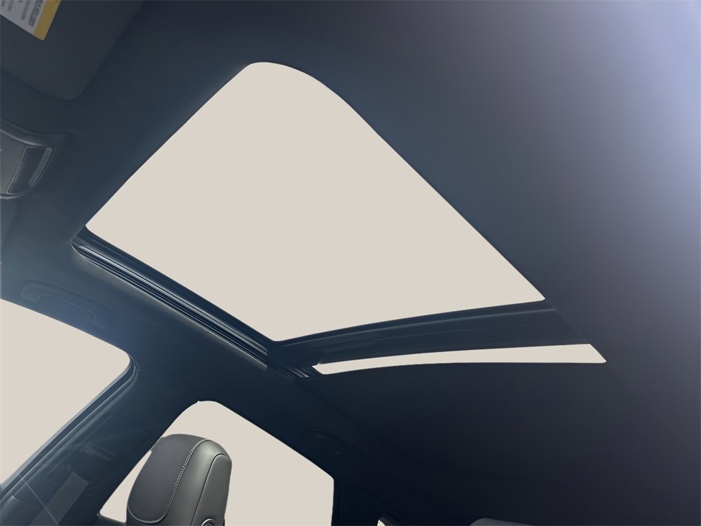 Certified 2024 Cadillac XT5 Premium Luxury w/ Platinum Package image 13