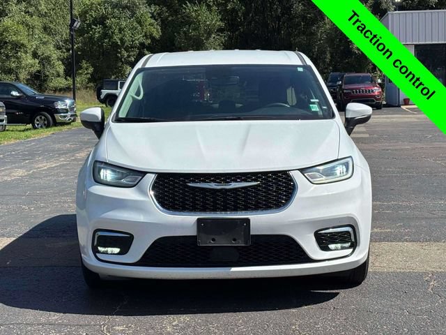 Used 2023 Chrysler Pacifica Touring-L FWD image 32
