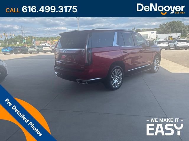 Used 2023 Cadillac Escalade Premium Luxury w/ LPO, Radiant Package AWD/4WD image 4