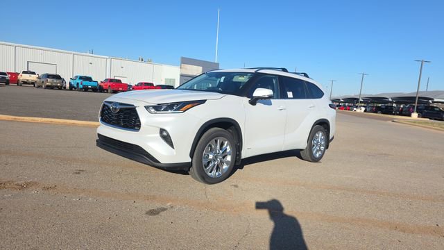 New 2026 Toyota Highlander Limited AWD/4WD image 2