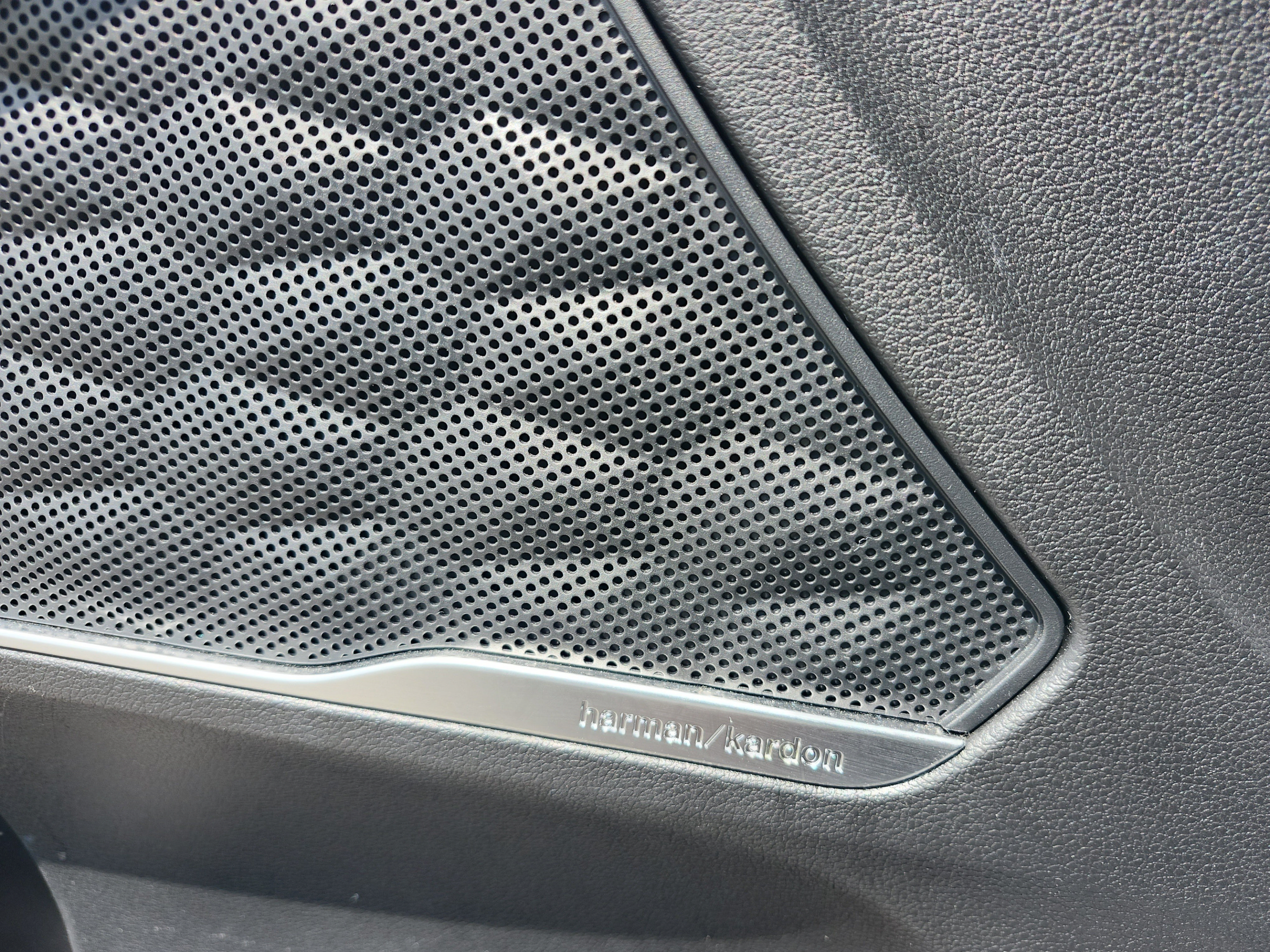 Certified 2023 Hyundai Santa Fe Limited FWD image 22