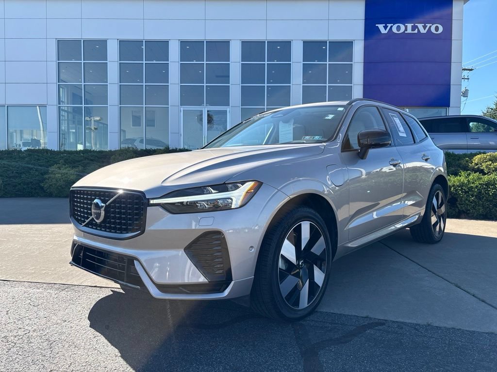 Certified 2025 Volvo XC60 T8 Ultra AWD/4WD image 42