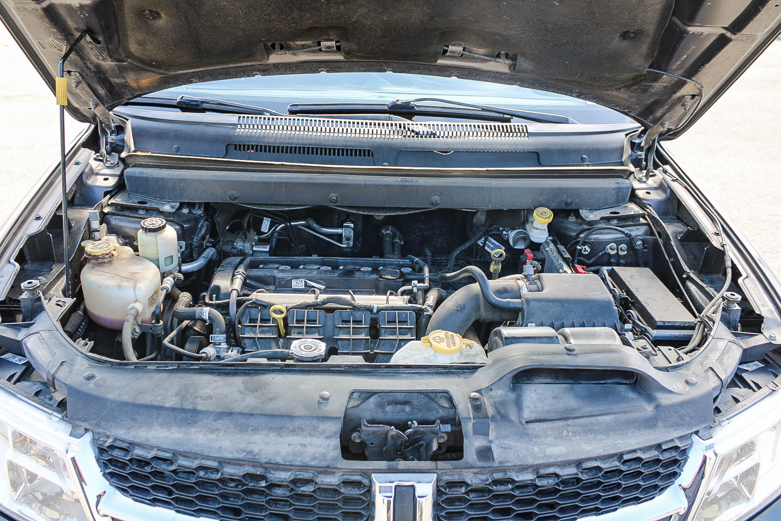 Used 2020 Dodge Journey SE FWD image 28