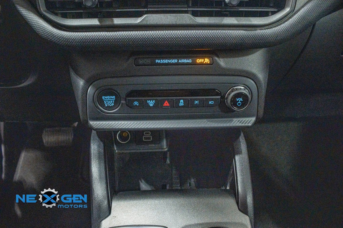 Used 2025 Ford Bronco Sport Outer Banks w/ Outer Banks Tech Package+ image 18