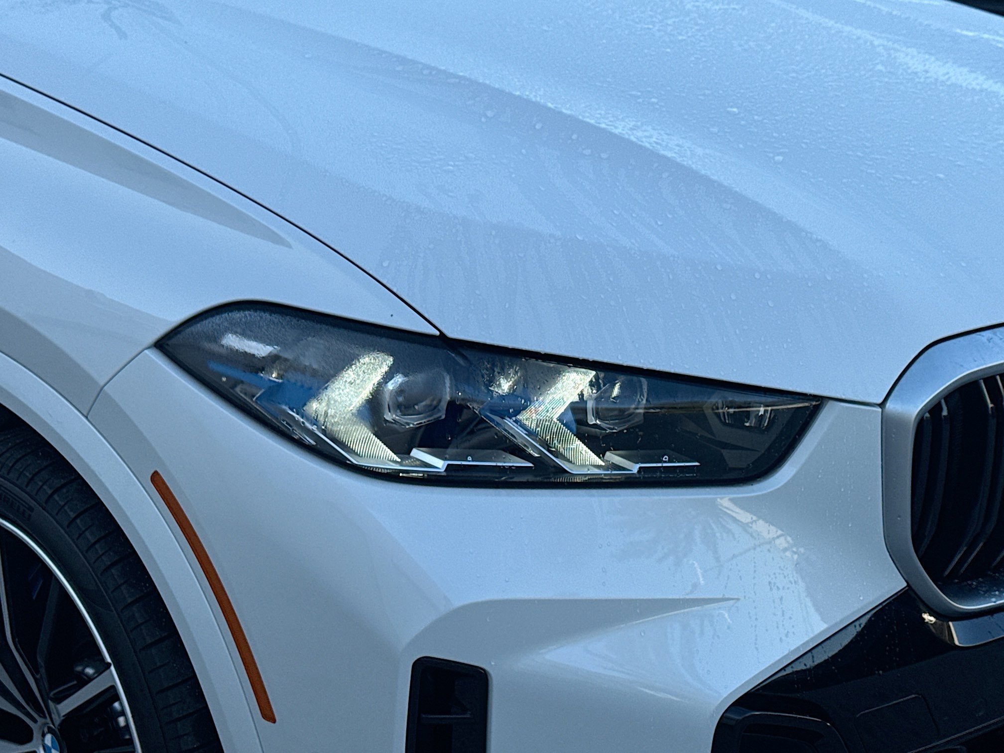 Used 2025 BMW X5 M60i w/ Climate Comfort Package image 36