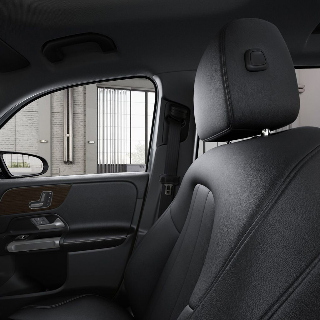 New 2026 Mercedes-Benz GLB 250 image 45
