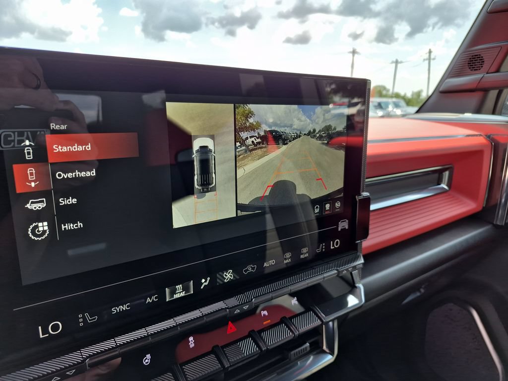 Used 2026 GMC Hummer EV 3X AWD/4WD image 28