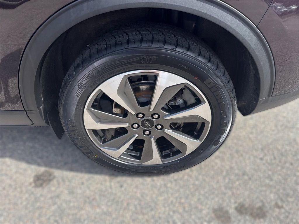 Used 2023 Ford Escape Platinum image 13