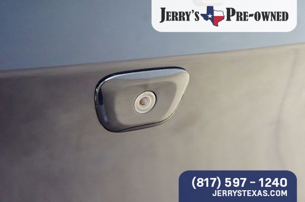 Used 2016 Jeep Cherokee Trailhawk w/ Cold Weather Group image 23