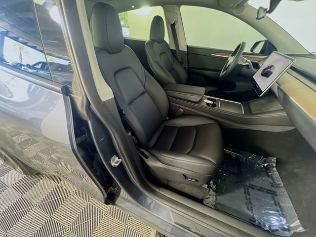 Used 2023 Tesla Model Y Performance image 28
